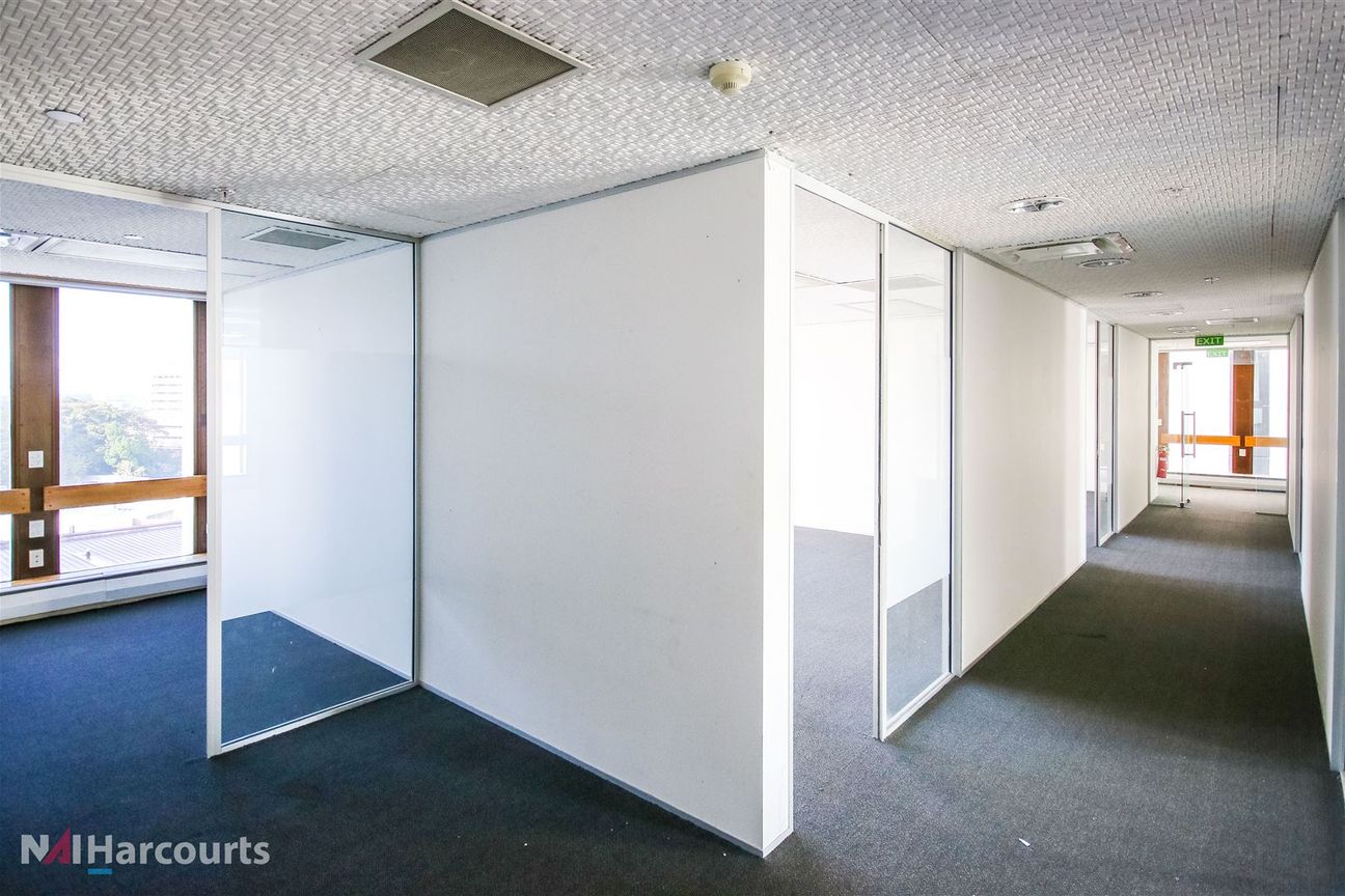 Central Office With Views - Vista 3