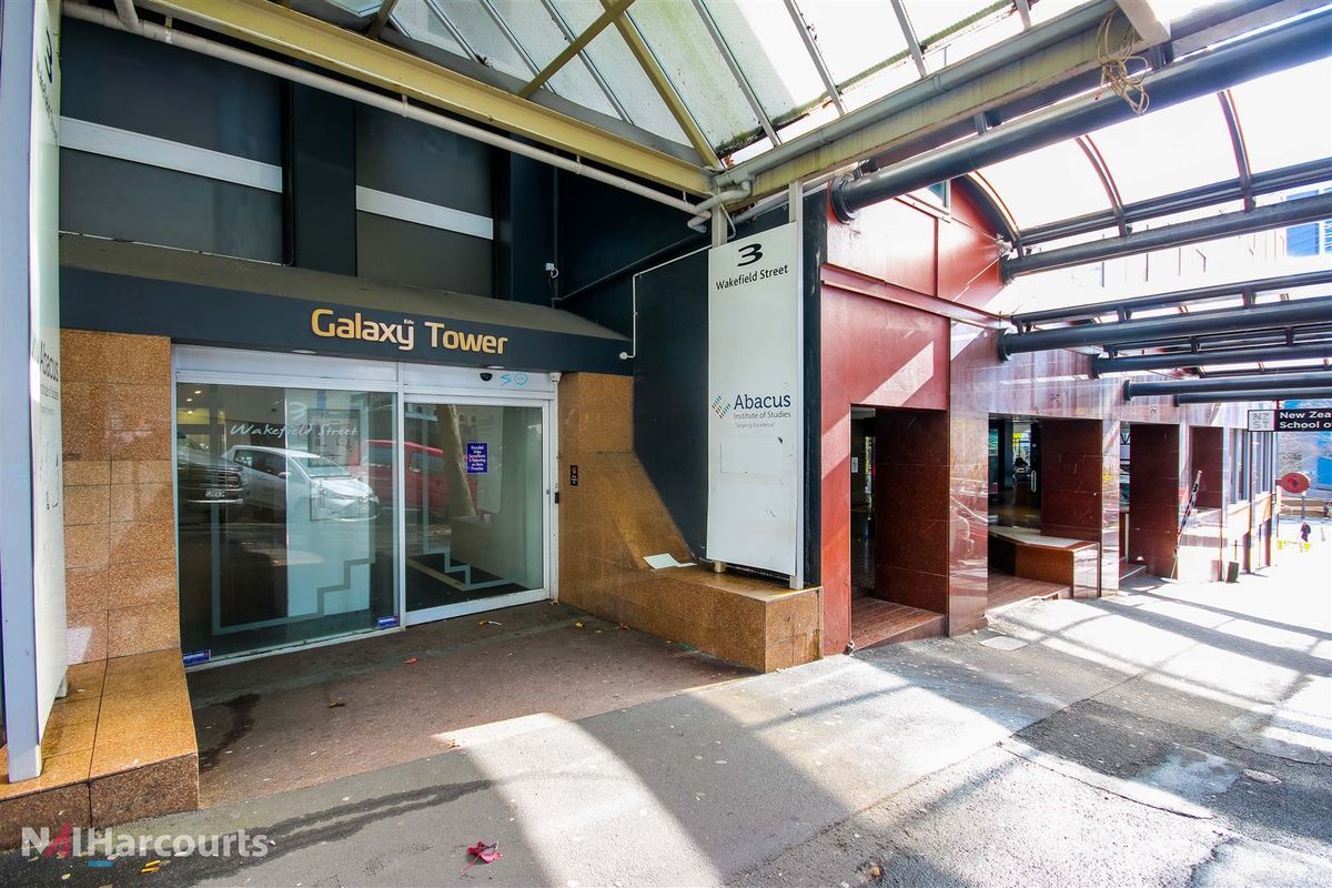 Affordable CBD Offices Available - Vista 6