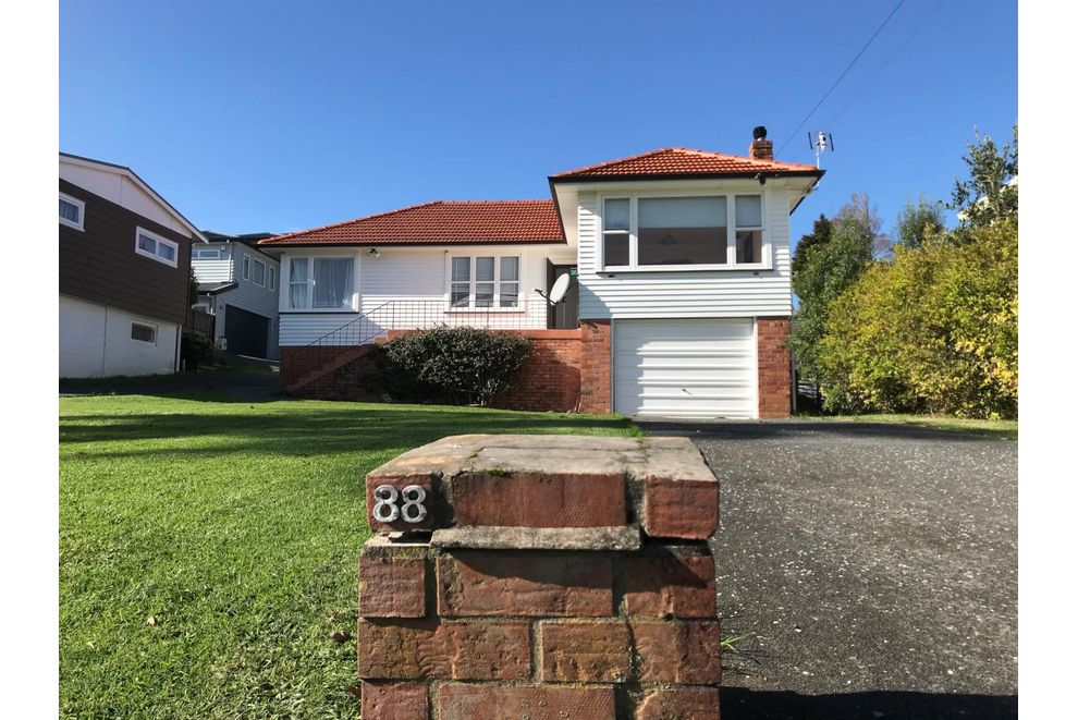 For rent 88 Stamford Park Rd, Mt Roskill realestate.co.nz