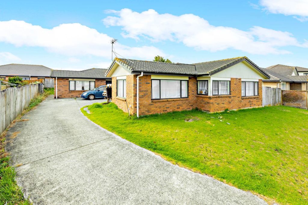 Property value 9 Teelin Place, Flat Bush realestate.co.nz