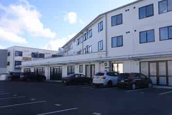 TWO LEVEL BRAND NEW RETAIL/SHOWROOM UNITS
