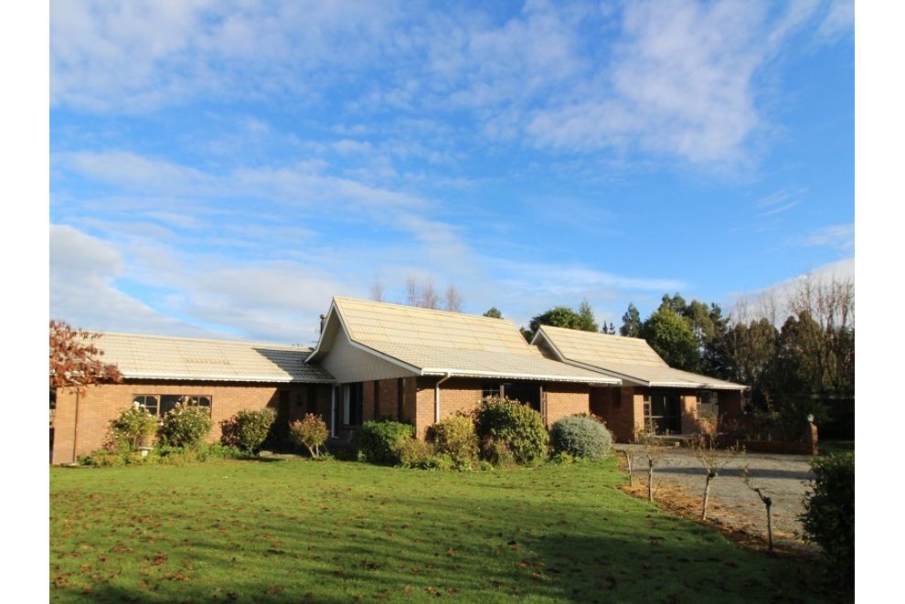 For sale ESTABLISHED WINTON LIFESTYLE realestate.co.nz