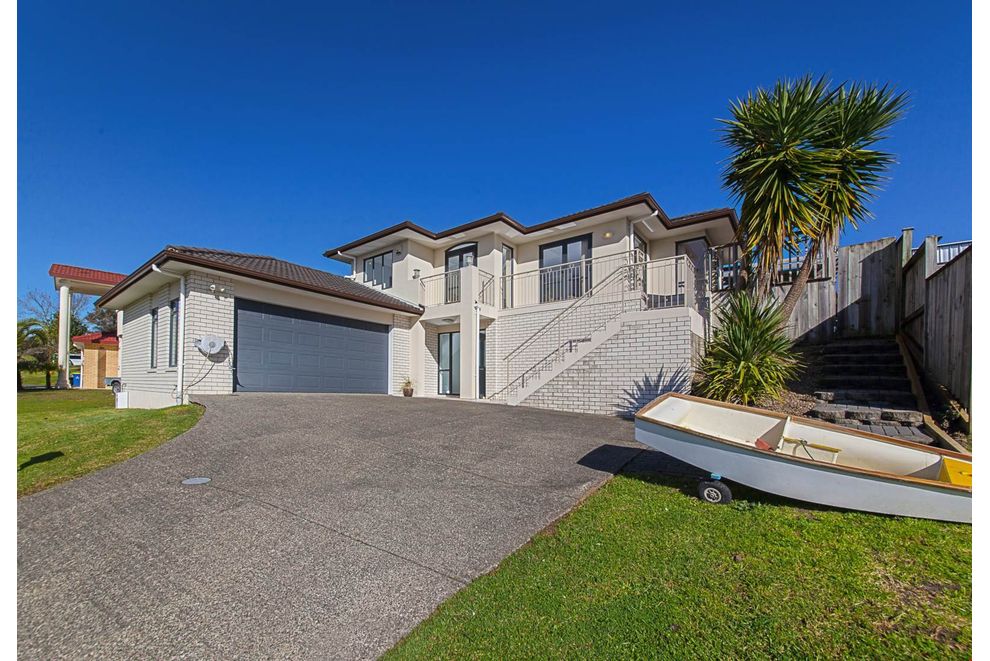 For sale Sensational Westgate Home On Full Site realestate.co.nz