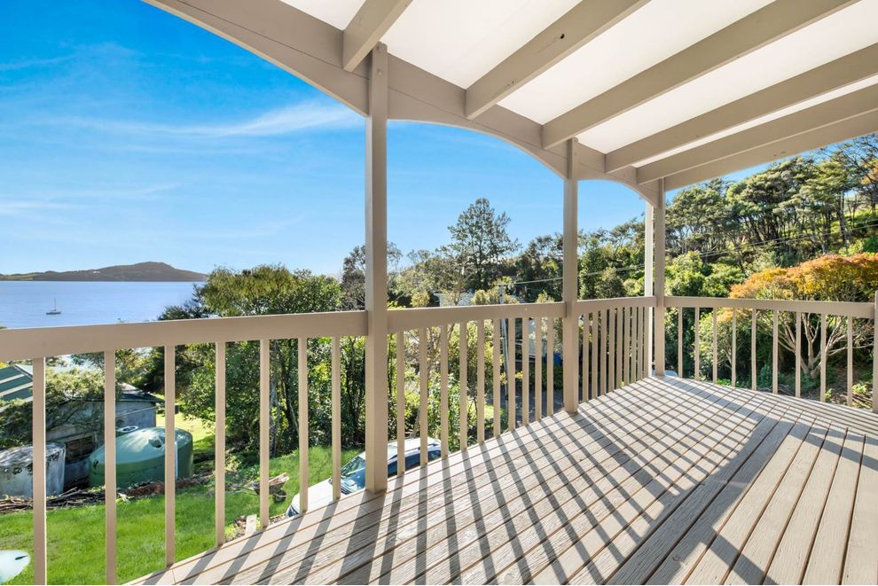 For sale 99 Kawakawa Bay Coast Road, Kawakawa Bay realestate.co.nz