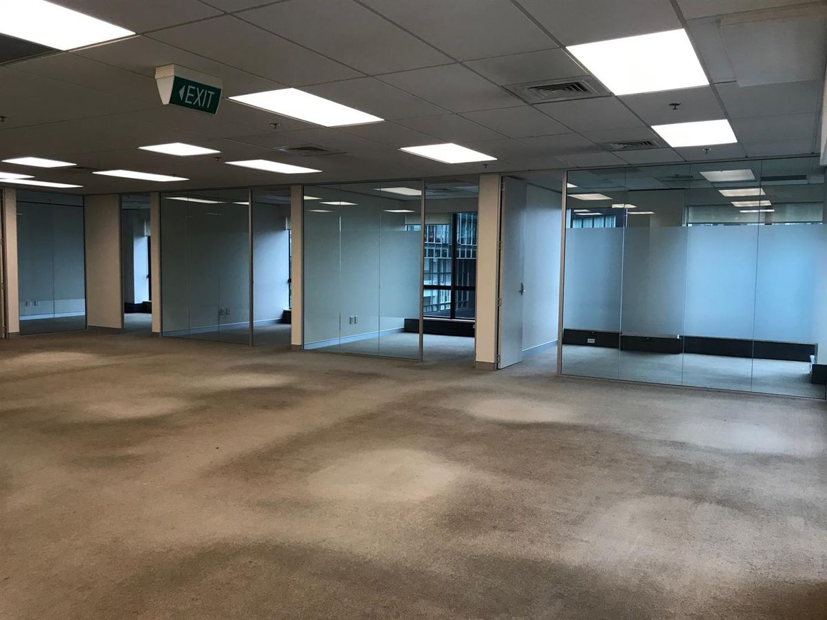 Great Centrally Located Office! - Më shumë