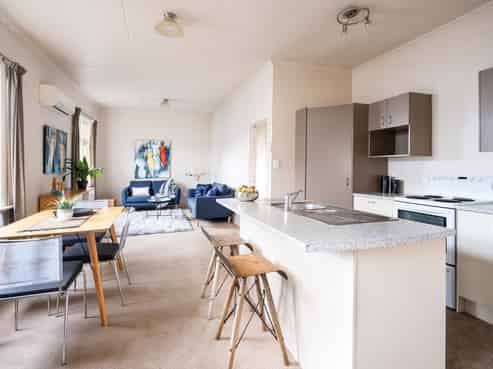 15 Saint Heliers Court, Clyde Hill