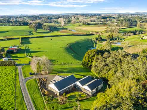 864B Waiuku Road, Mauku