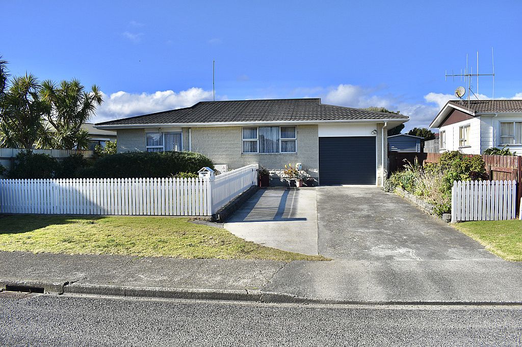 Property value 38 Norfolk Crescent, Otaki Beach realestate.co.nz