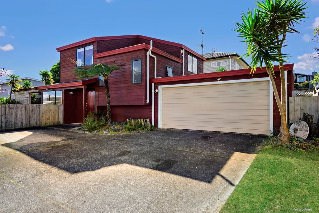 Property value 247A Great North Road, Henderson realestate.co.nz