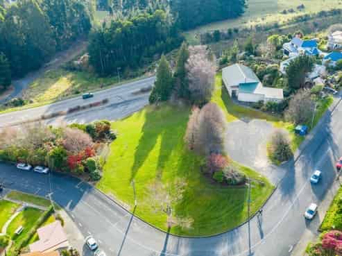 211 Pine Hill Road, Dalmore