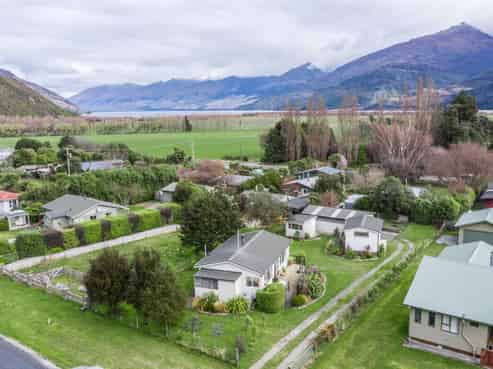 21 Kiwi Street, Makarora