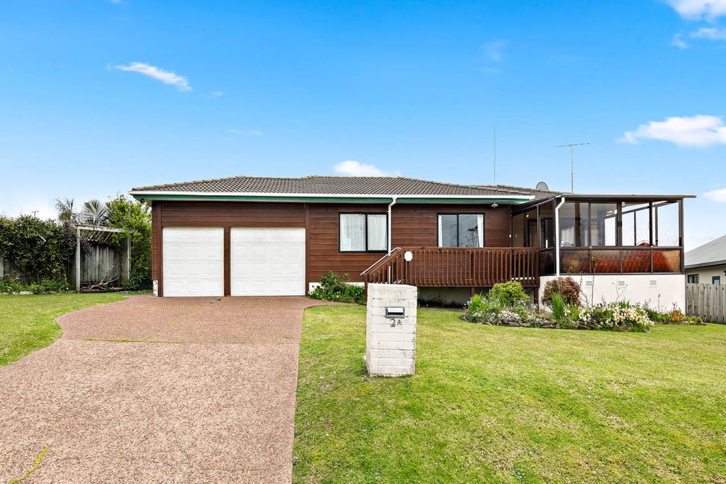 Property value 2A Langton Road, Stanmore Bay realestate.co.nz