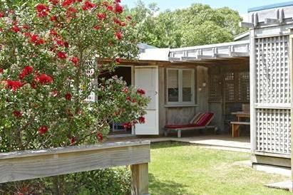 Rustic Sunny Whangapoua Cabins - Ansicht 2