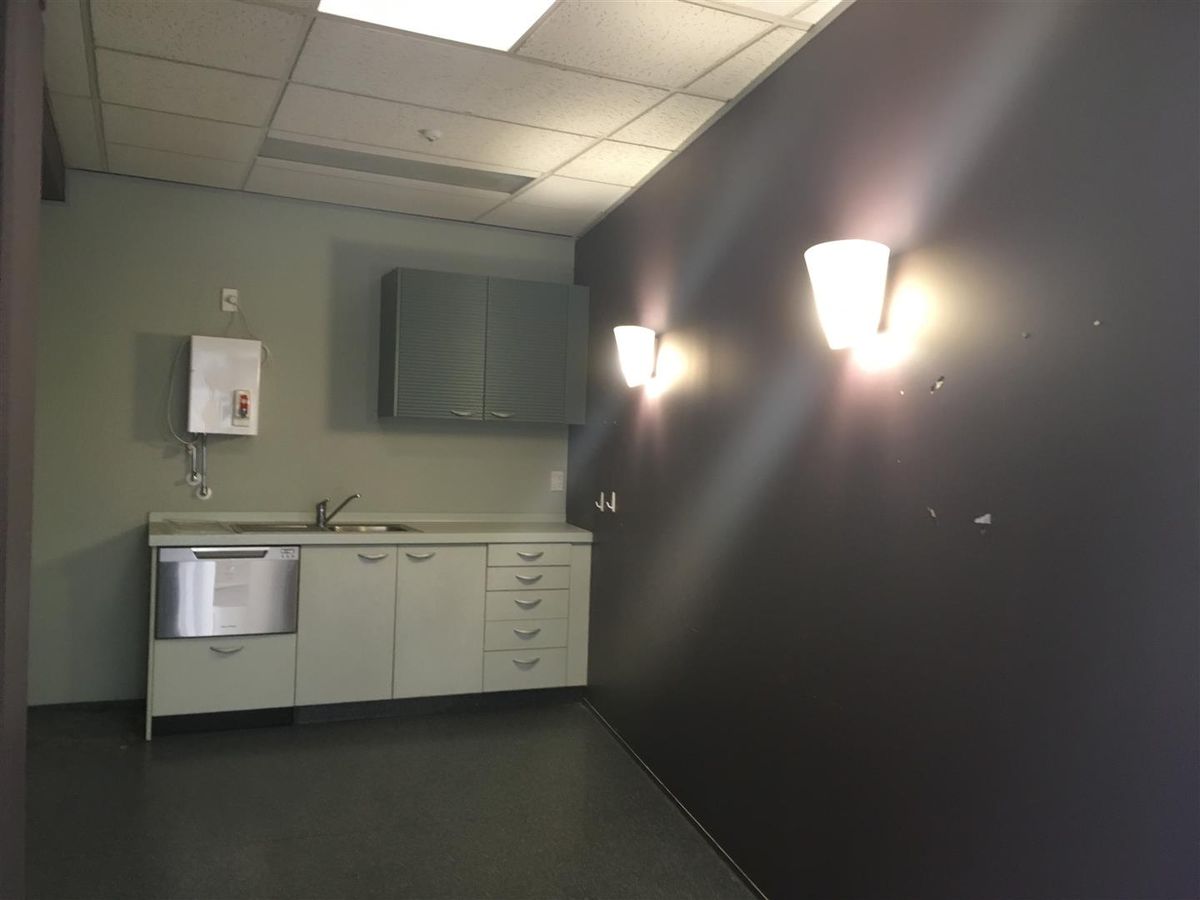 Mid-quality office accommodation – pohled 3