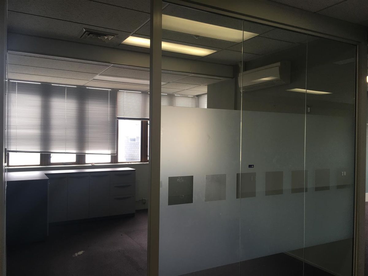 Mid-quality office accommodation – pohled 5