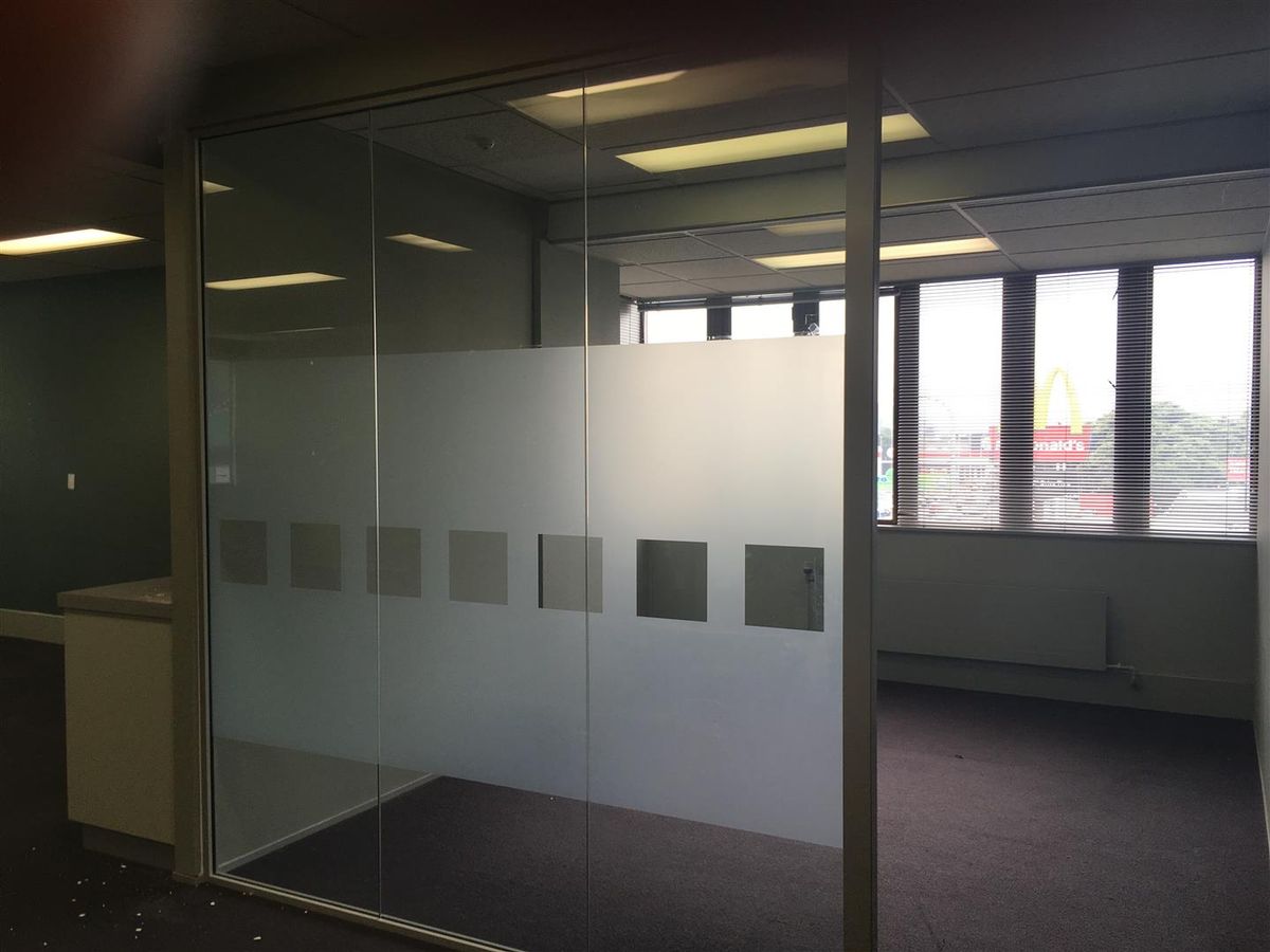 Mid-quality office accommodation – pohled 4