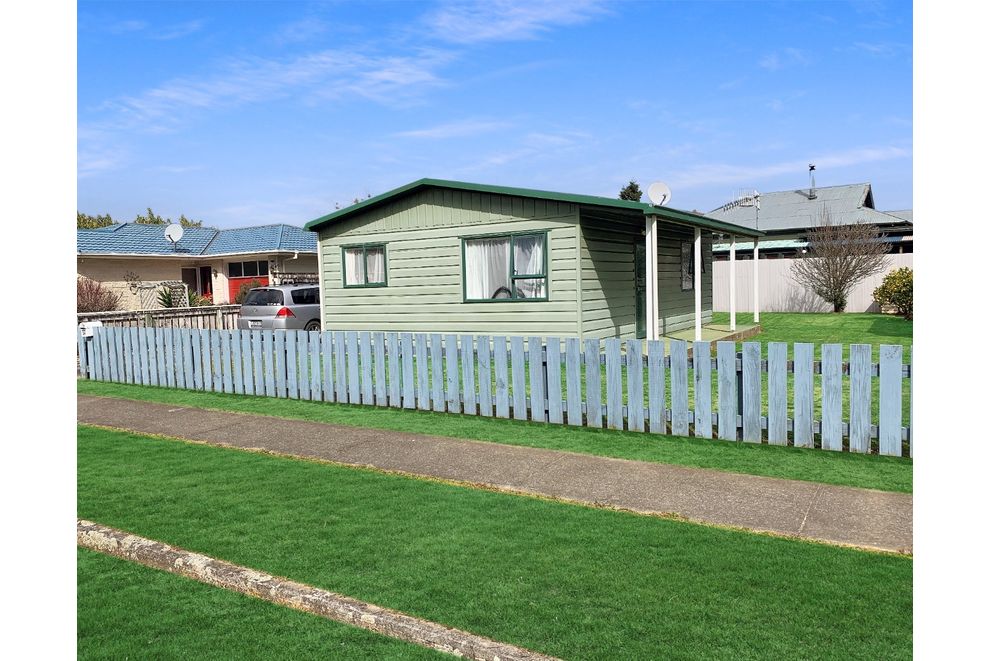 For rent WOODVILLE 3 BEDROOMS realestate.co.nz