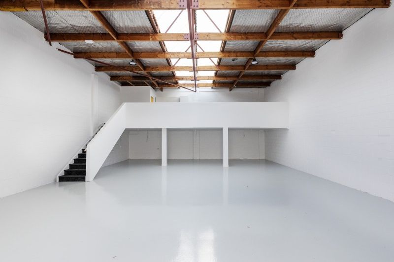Vacant units for sale - Więcej