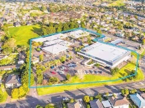 Retail Opportunity in Massey!