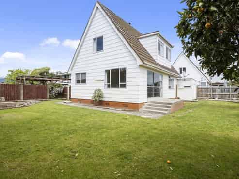 5A Starveall Street, Brightwater