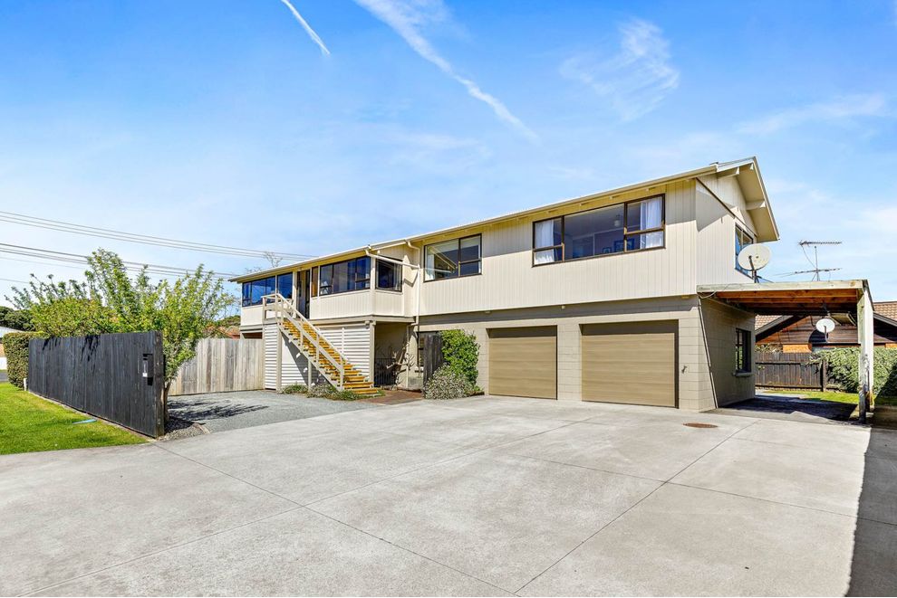 For sale OREWA HOME & ON THE FLAT! realestate.co.nz