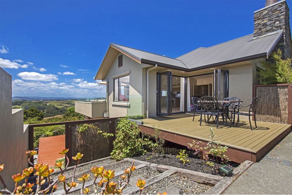 For sale 149 Point View Drive, East Tamaki Heights realestate.co.nz