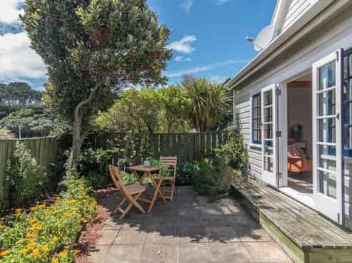 20 Glendavar Street, Berhampore