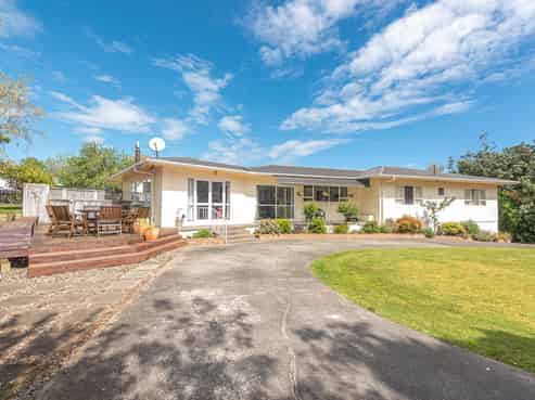 157 No 3 Line, Whanganui East