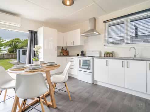 16 Forfar Crescent, Rockdale