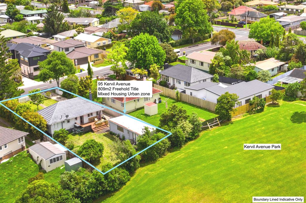 Property value 95 Kervil Avenue, Te Atatu Peninsula realestate.co.nz