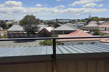 109/8 Gray Avenue, Mangere East