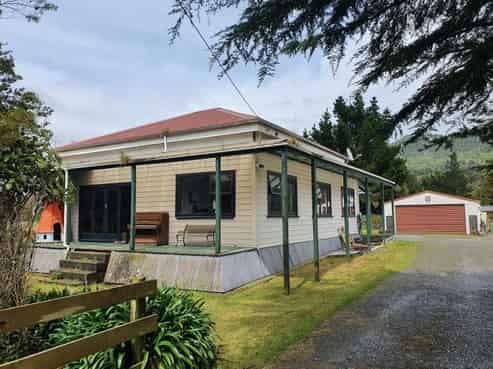 871 Seven Mile Road, Rapahoe
