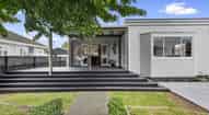 Open gallery