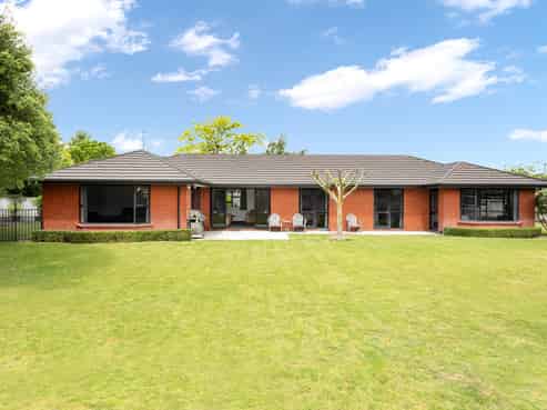 32 Taranaki Drive, Woodend