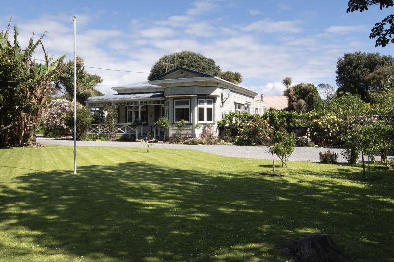 Property value 129 Rangiuru Road, Otaki Beach realestate.co.nz