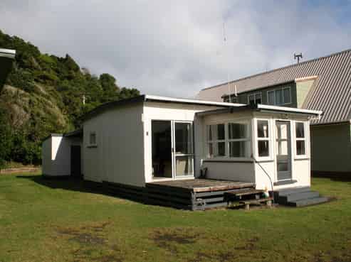 48 Clifton Road, Tongaporutu
