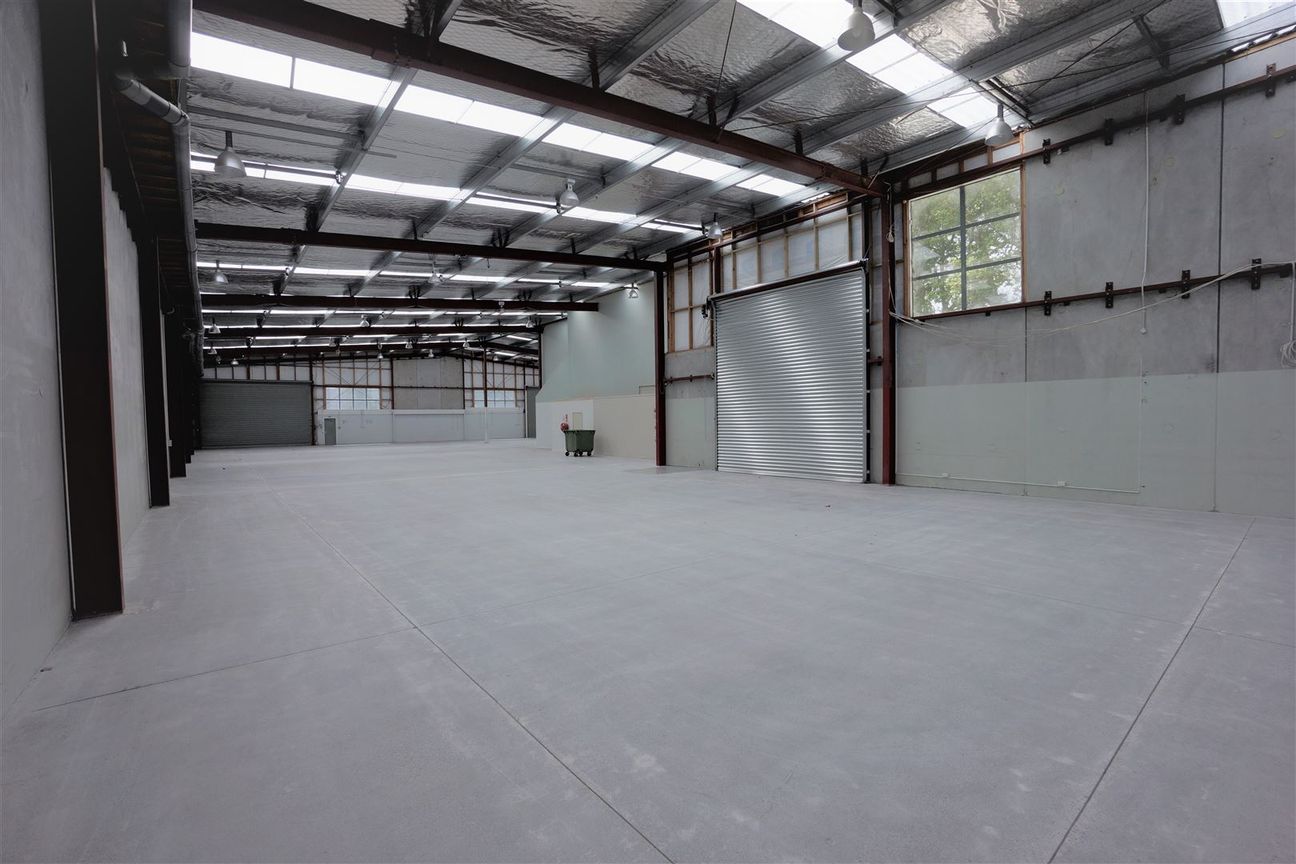 First Rate Warehouse - 1,680m² - Vista 5