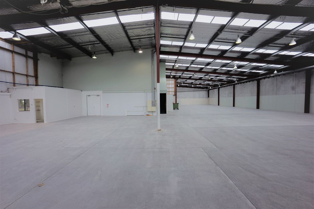 First Rate Warehouse - 1,680m² - Vista 4