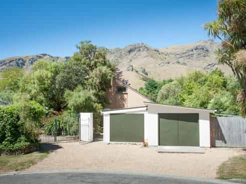 15 Monalua Avenue, Purau