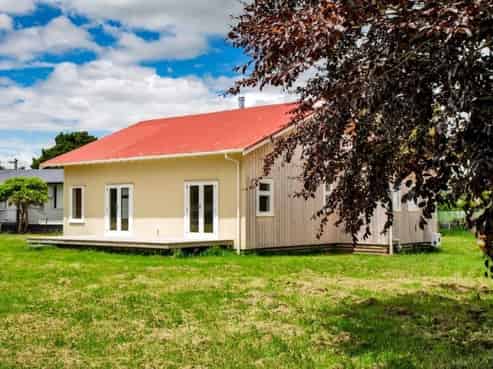 36 Egmont Street, Kaponga