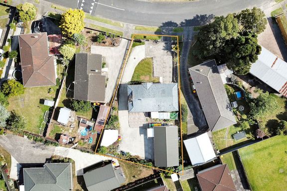 Property value - 12 Burndale Terrace, Manurewa - realestate.co.nz