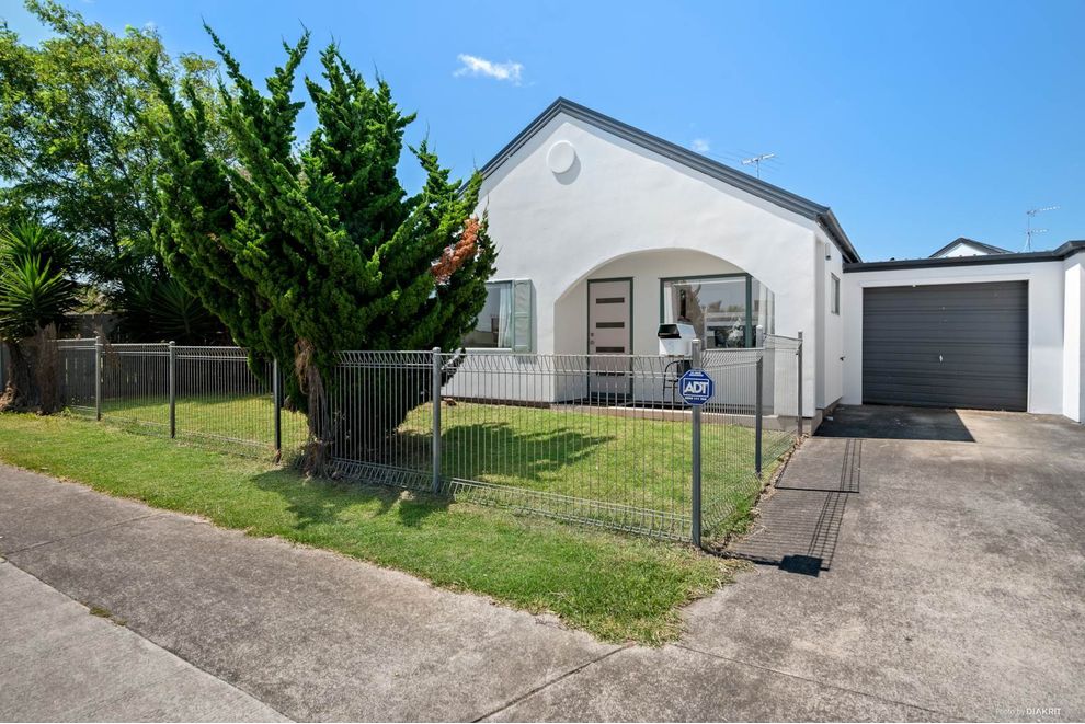 For sale 3 Bicknell Road, Favona realestate.co.nz