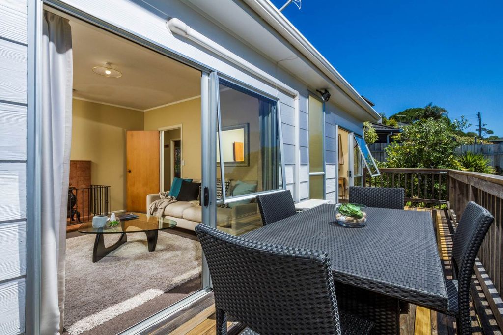 Sold 1/39 Penzance Road, Mairangi Bay realestate.co.nz