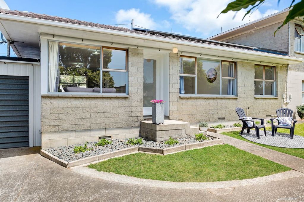Property value 2/73 College Road, Northcote realestate.co.nz