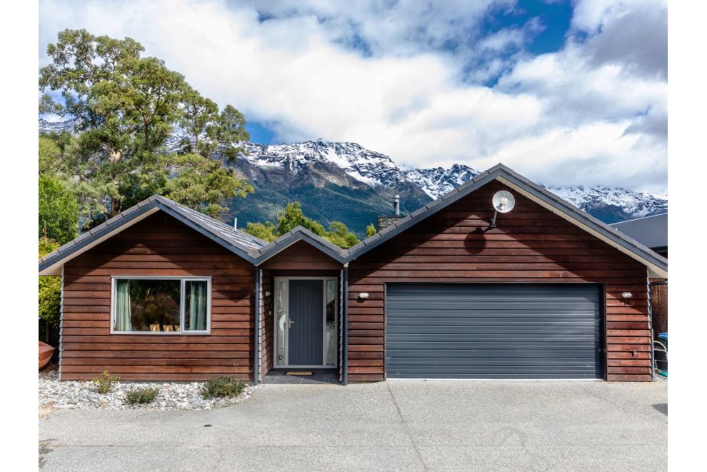 For sale 20 Lochburn Avenue, Glenorchy realestate.co.nz