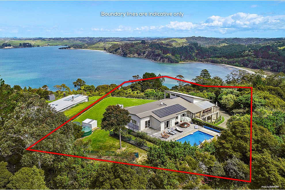 For sale 170 Wade River Road, Whangaparaoa realestate.co.nz