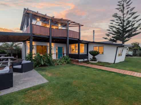 1 Rocking Horse Road, Southshore