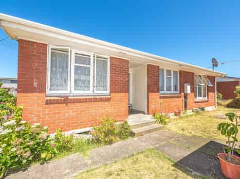 15 Matipo Street, Castlecliff