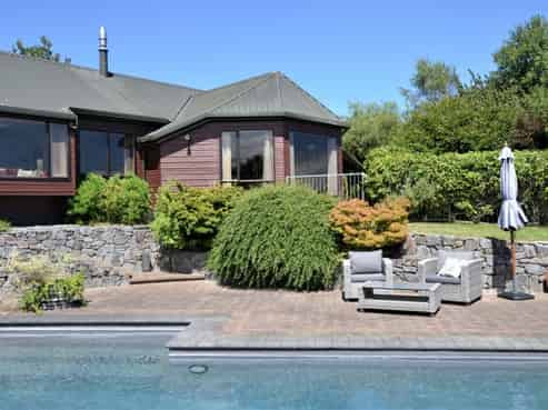 2/2 Deborah Rise, Maunganamu