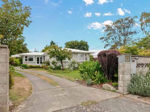 19 Richardson Avenue, Burleigh